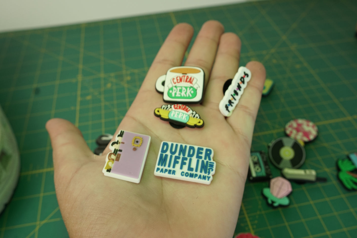Retro Pack - 90's and 80's - 30PCs Set