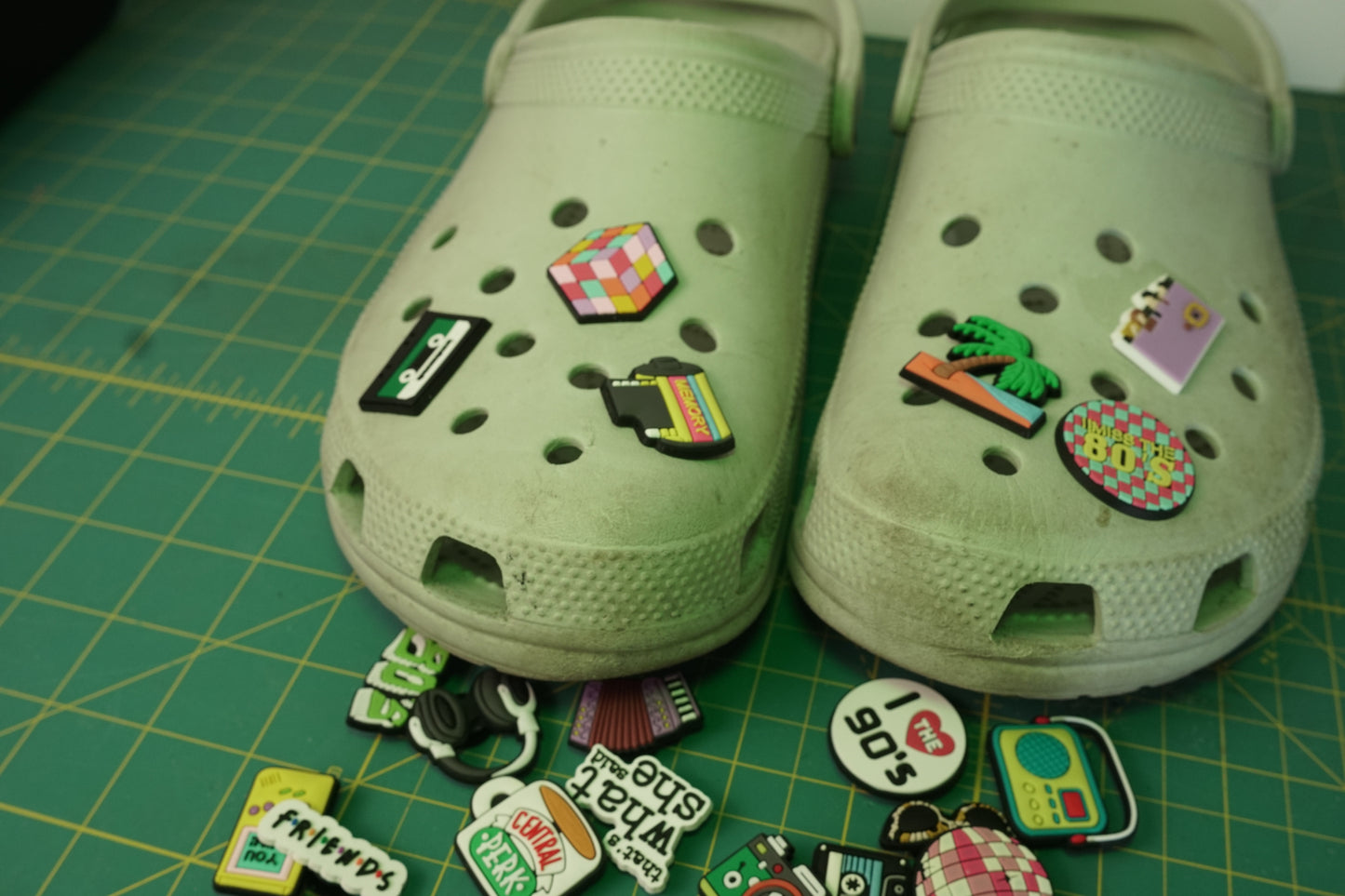 Retro Pack - 90's and 80's - 30PCs Set